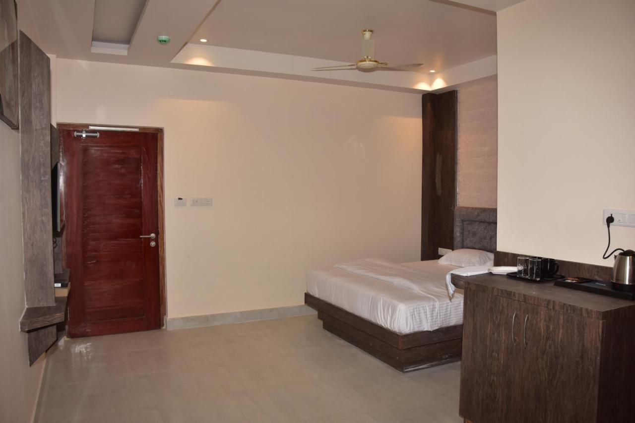 Hotel Serene Palace Port Blair Eksteriør billede